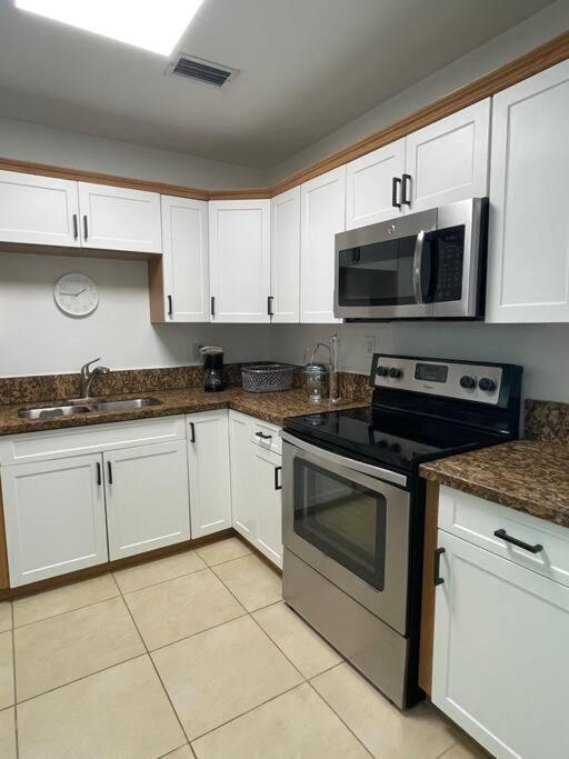 Cozy And Super Location 2 Br * Miami