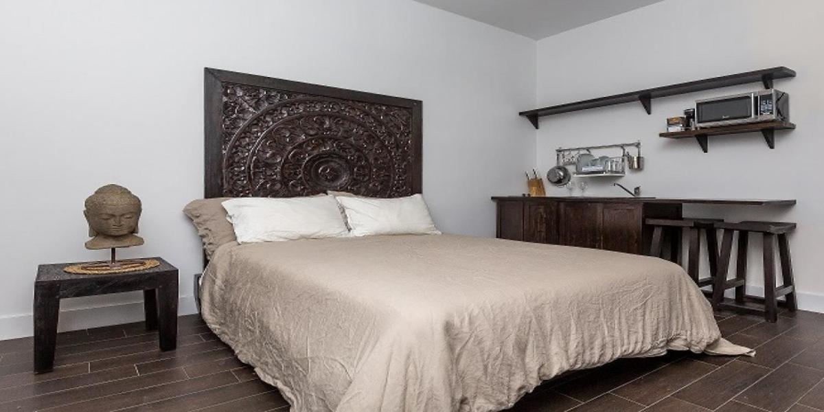 Vive Zen Queen Apartment
