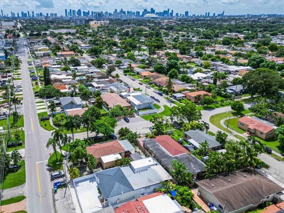 Miami Luxury Home! Next To Miami Airport And Beach Apartment Miami