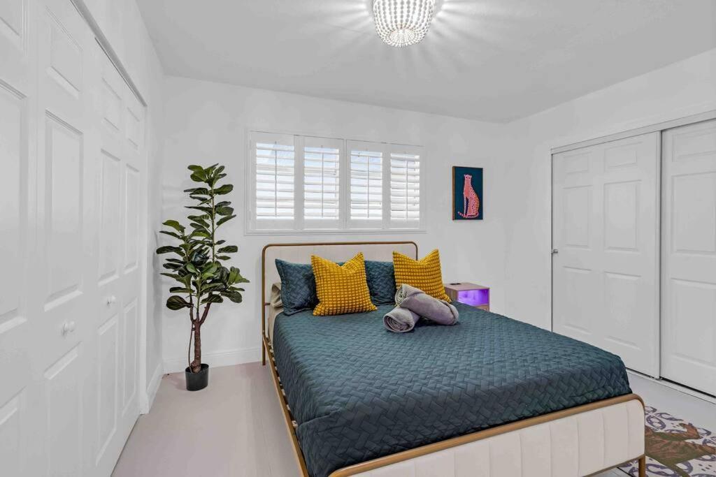 Luxury Miami Home! Next To Miami Beach & Airport *
