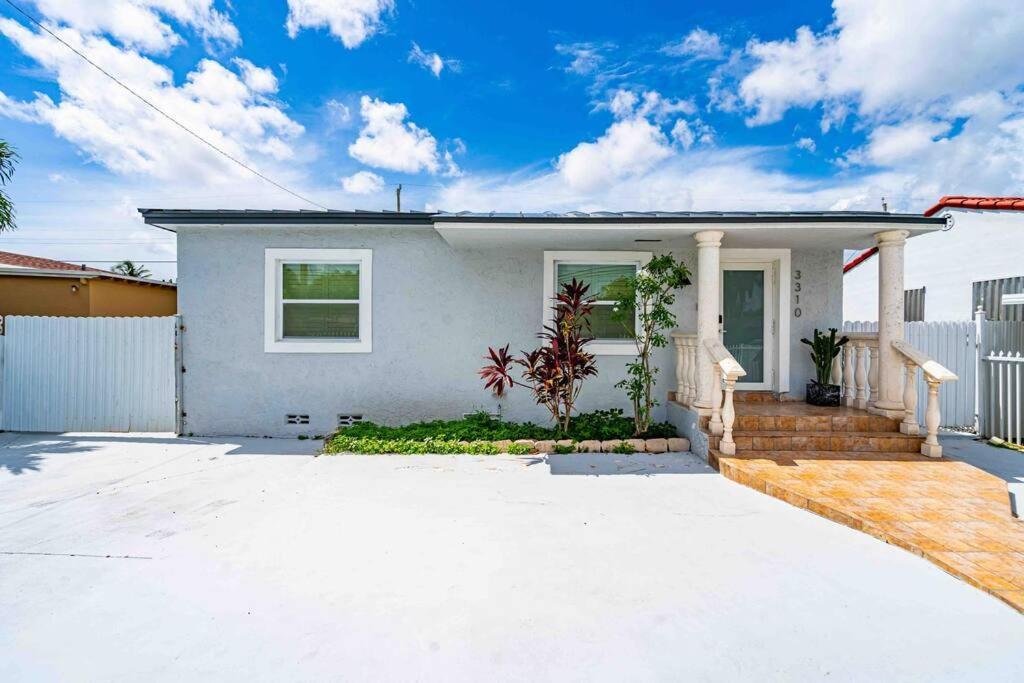Miami Luxury Home! Next To Miami Airport And Beach Apartment *