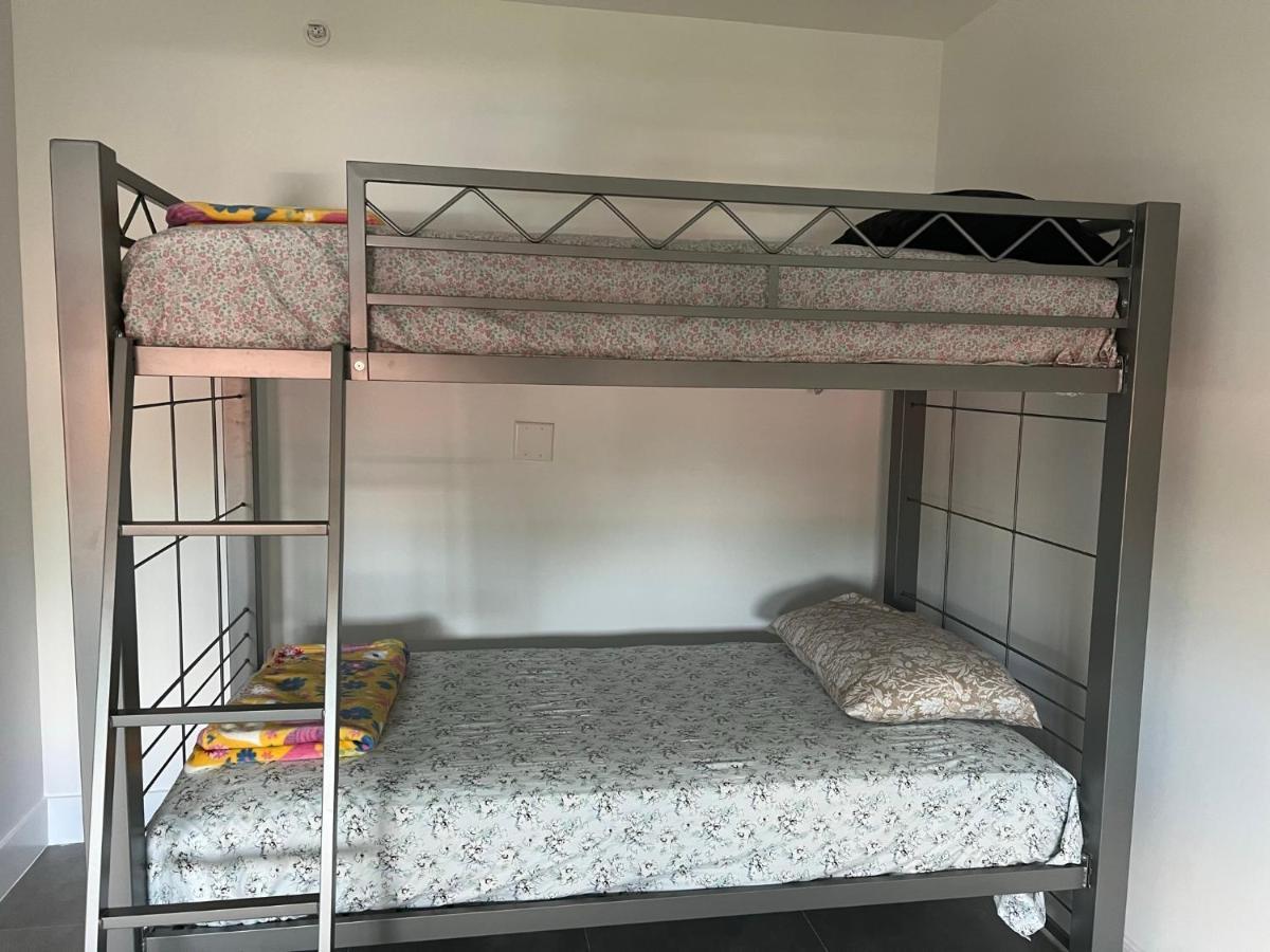 Airport Guest Suites Hostel Miami