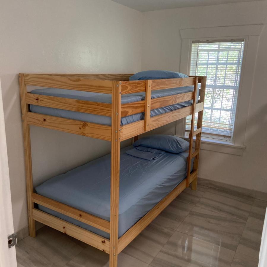 Eco Shared Paradise Bed & Breakfast