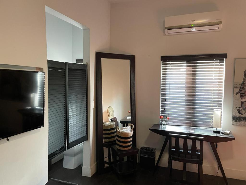 Vive Zen Master For 4 Guests Miami