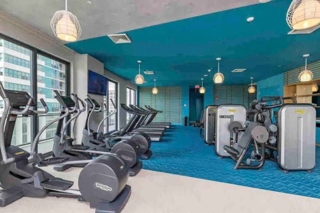 Apartment Modern & Beautifully Furnished Apt Midtown Miami
