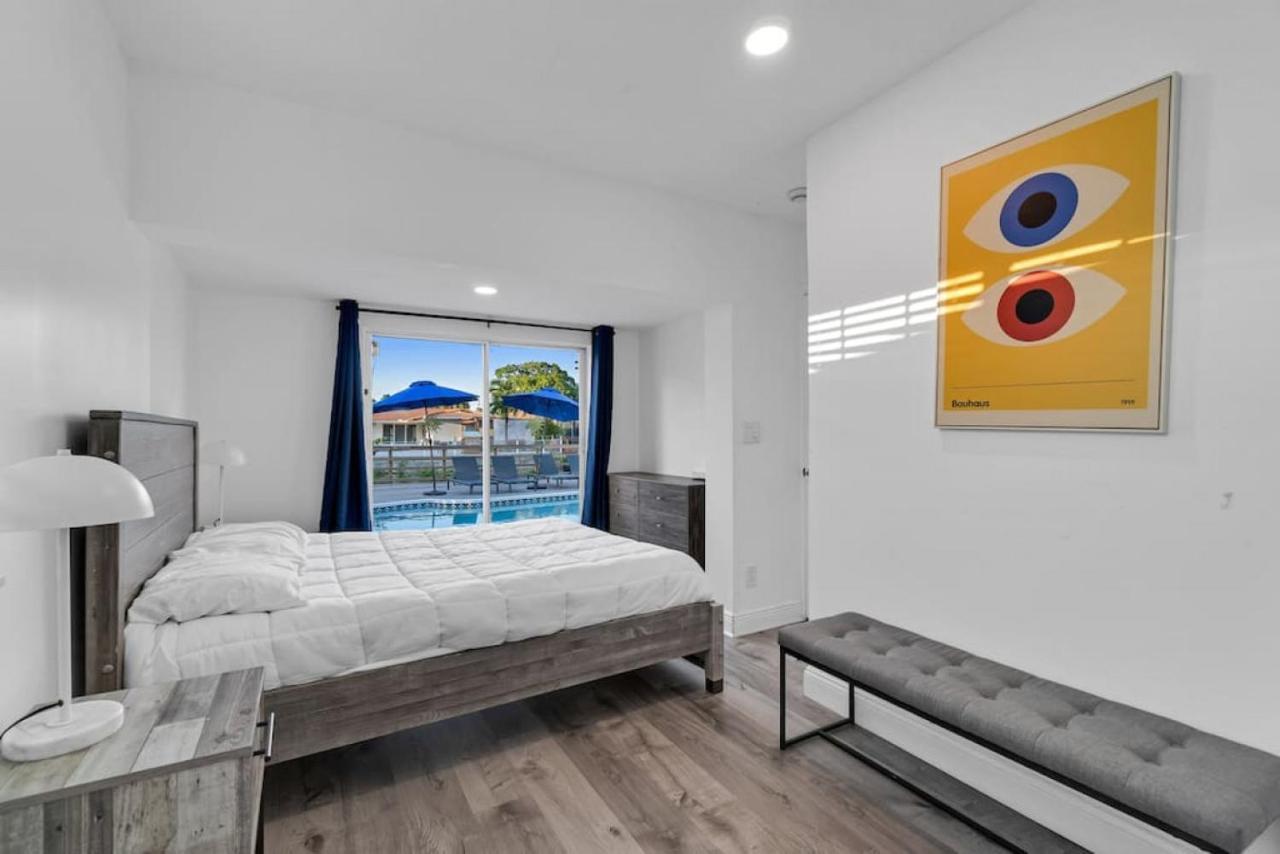 Waterfront Heated Pool Holiday home