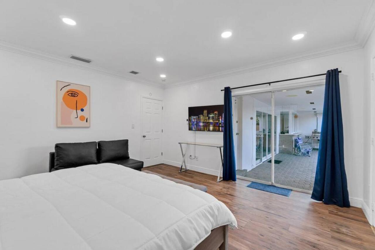 Holiday home Waterfront Heated Pool *