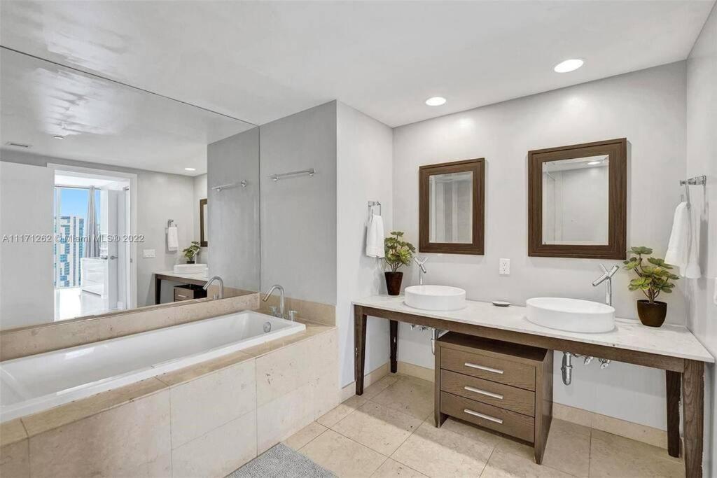 Apartment Waterfront Luxury 2 Bedrooms Iconbrickell *