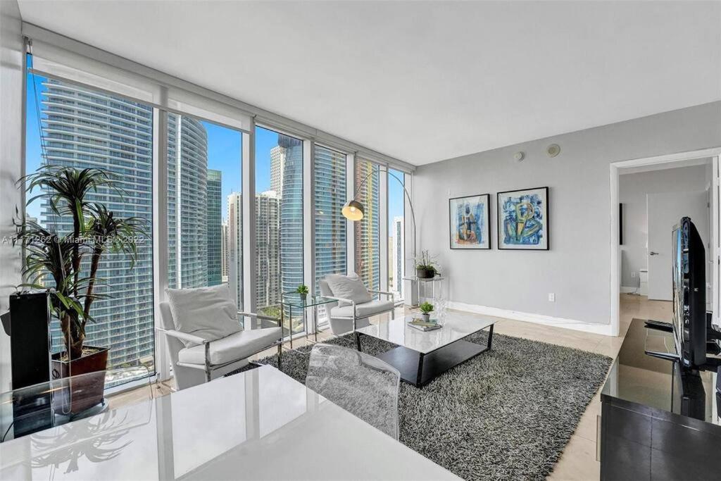 Waterfront Luxury 2 Bedrooms Iconbrickell Apartment *