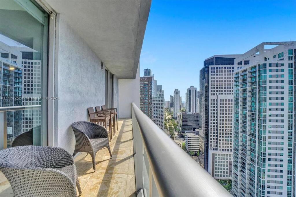 Waterfront Luxury 2 Bedrooms Iconbrickell Apartment