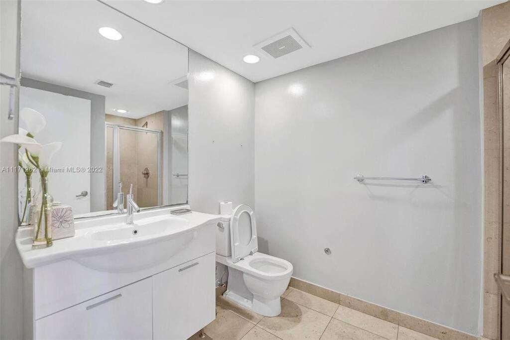 Waterfront Luxury 2 Bedrooms Iconbrickell Apartment *
