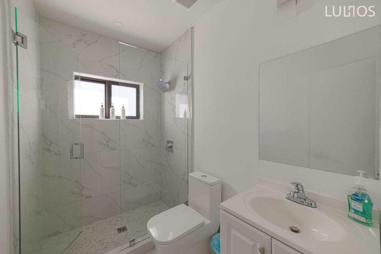 Modern 6 Bedroom With Pool And Bbq In L34 *