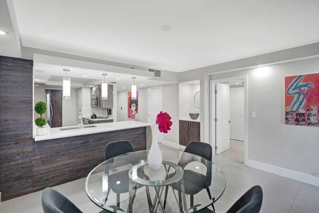 Apartment Electric Brand New With Water View, Edgewater
