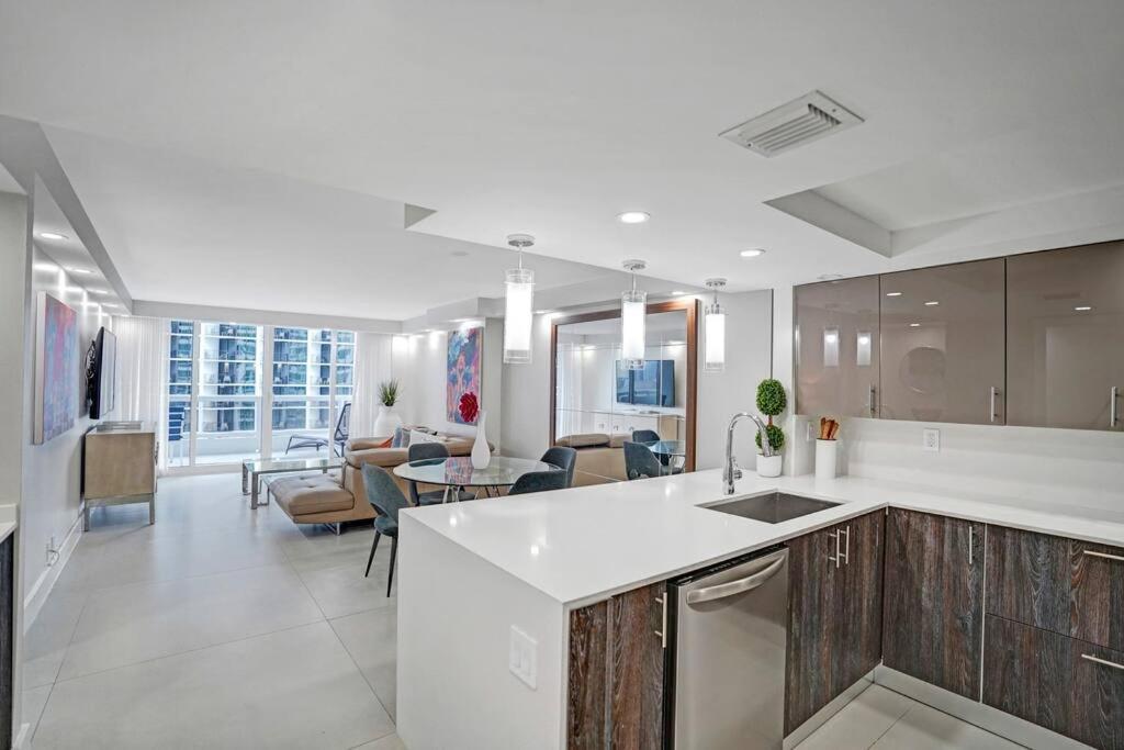 Electric Brand New With Water View, Edgewater Apartment Miami