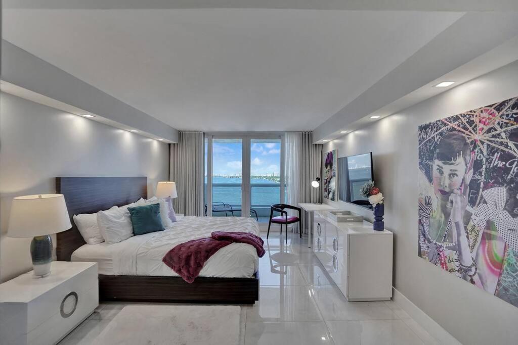 A Wave From It All! Direct Water Views! *
