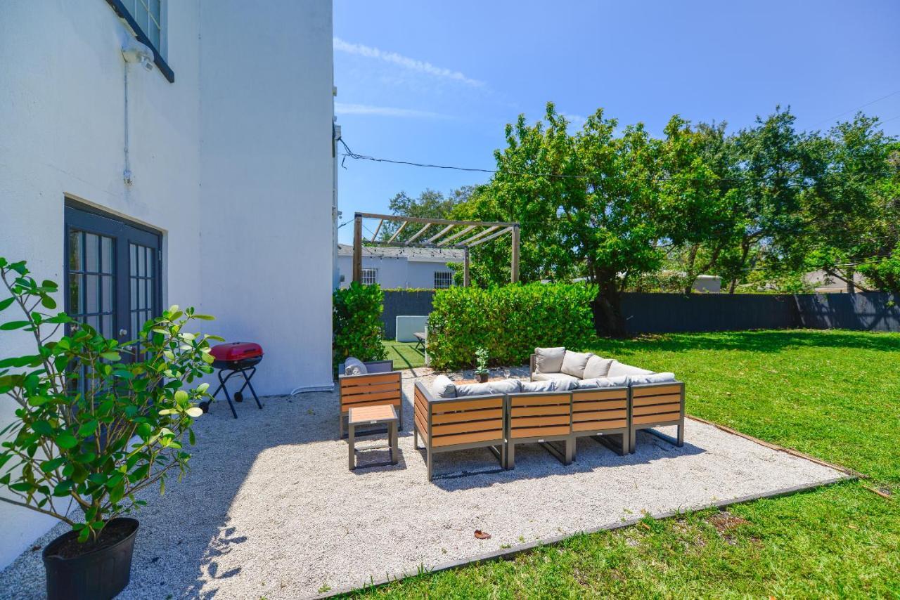 5 Bedrooms -15 Min From The @design District Holiday home Miami