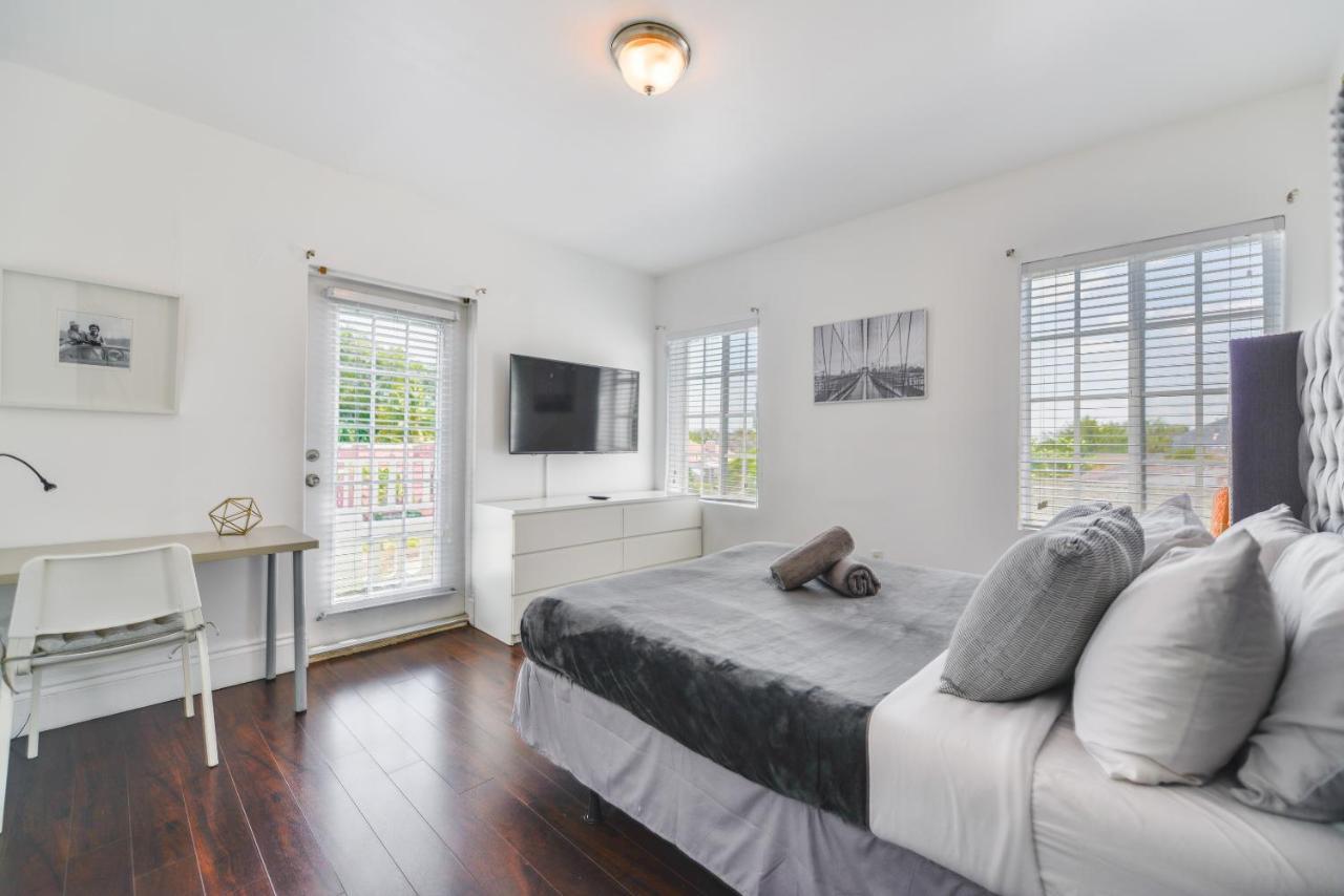 Holiday home 5 Bedrooms -15 Min From The @design District *