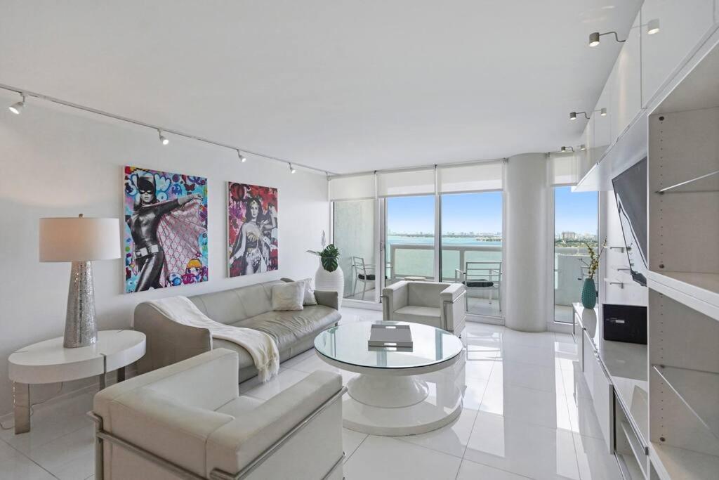Apartment Seas The Day! Complete Panoramic Water Views Miami