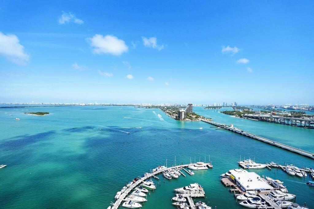 Apartment Good Morning Beautiful! Direct Water Views Miami