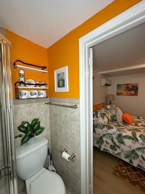Sleeps 3, Casa Tropical In Apartment *