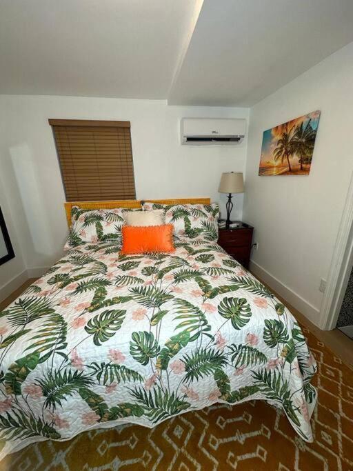 Apartment Sleeps 3, Casa Tropical In *