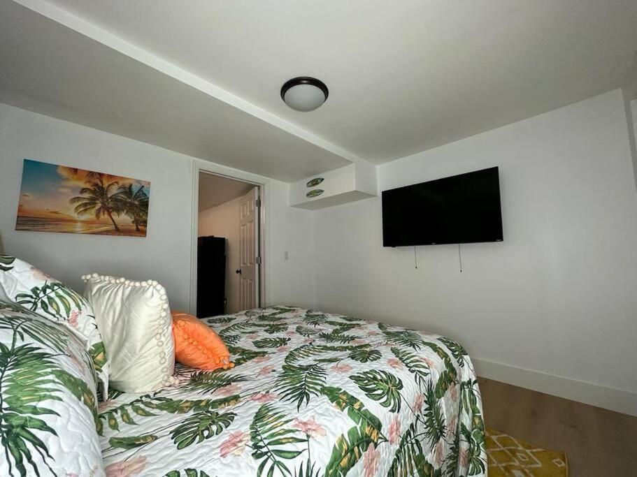 Sleeps 3, Casa Tropical In Apartment