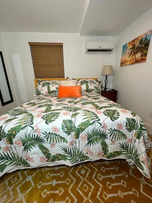 Sleeps 3, Casa Tropical In *