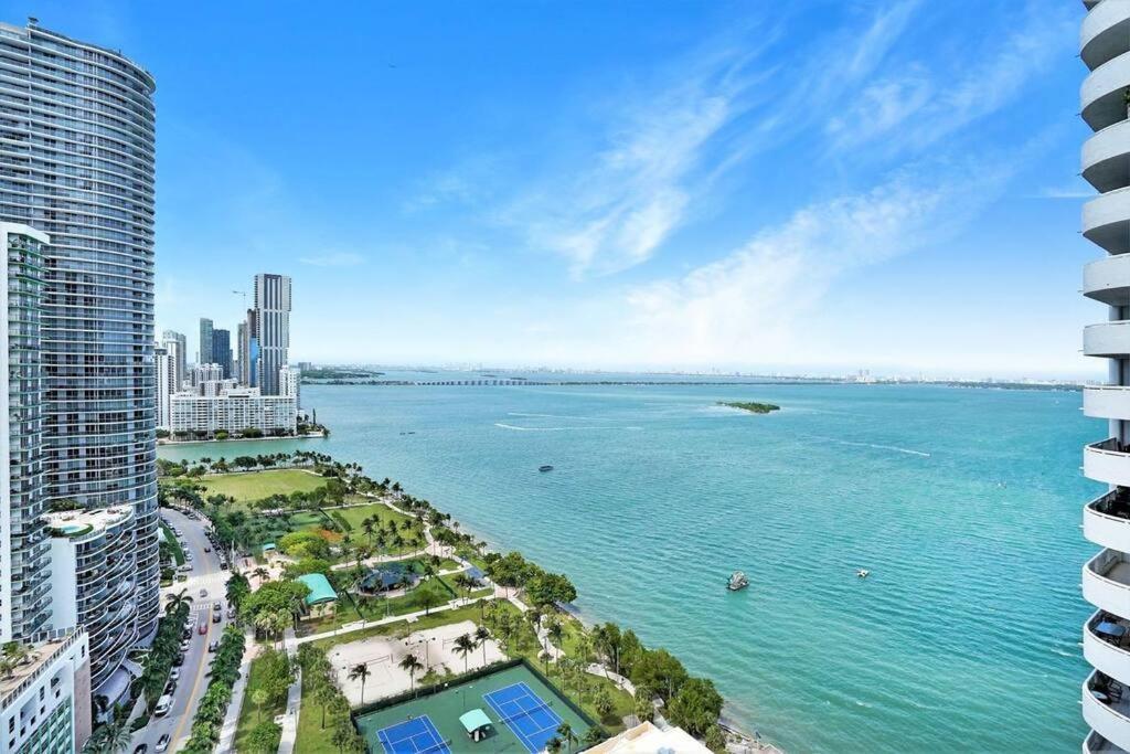 Magic City! Water And Park Views! Apartment Miami