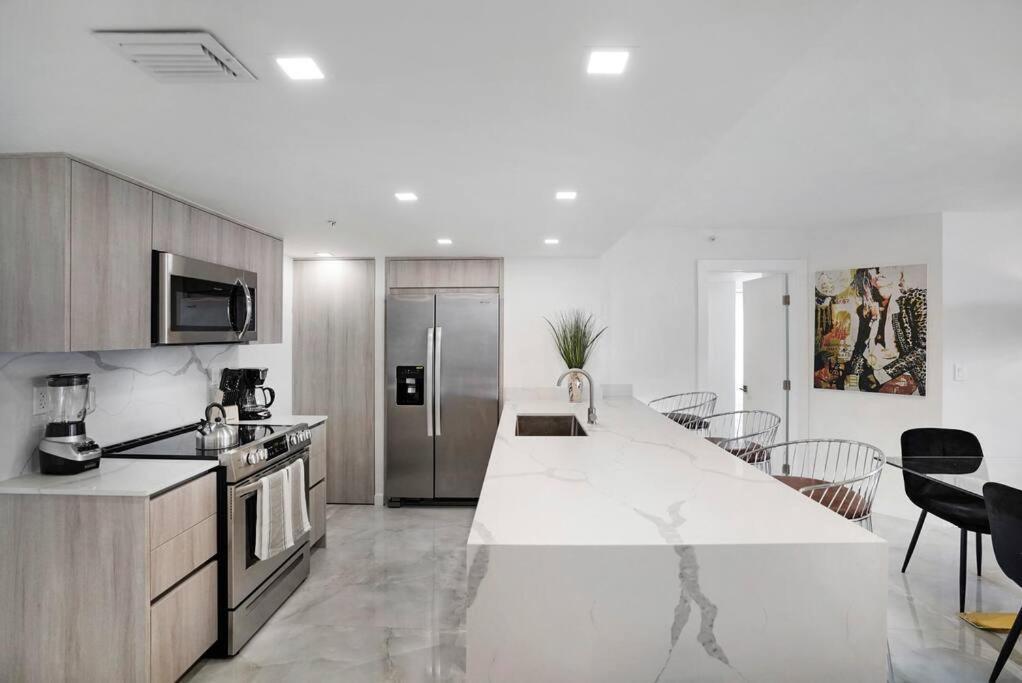 Of Dreams! Renovated With Water & Park Views