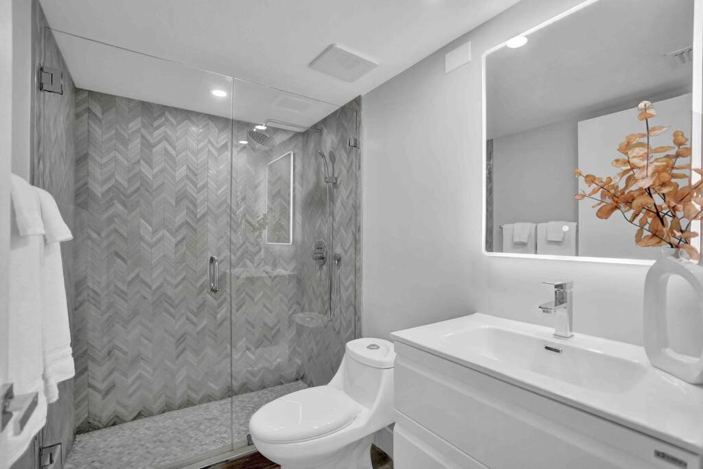Big Energy! Water Views And Newly Renovated! *