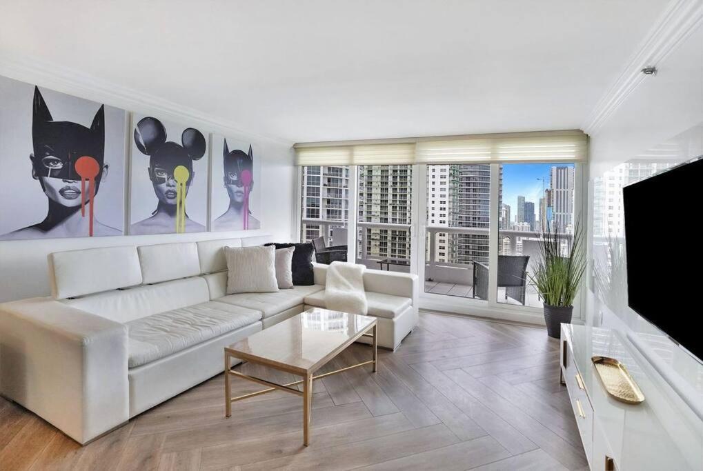 Apartment Magic City! Water And Park Views!