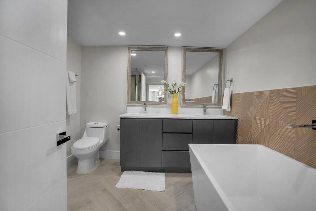 Apartment Visions! Water And Skyline Views! Brand New *