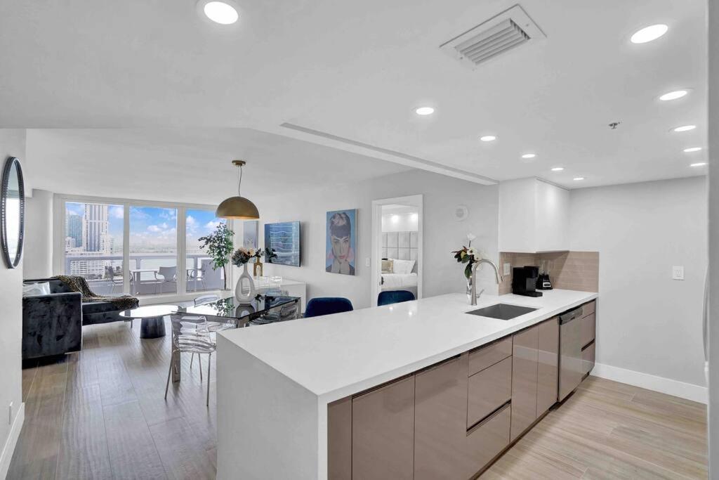 Big Energy! Water Views And Newly Renovated! *