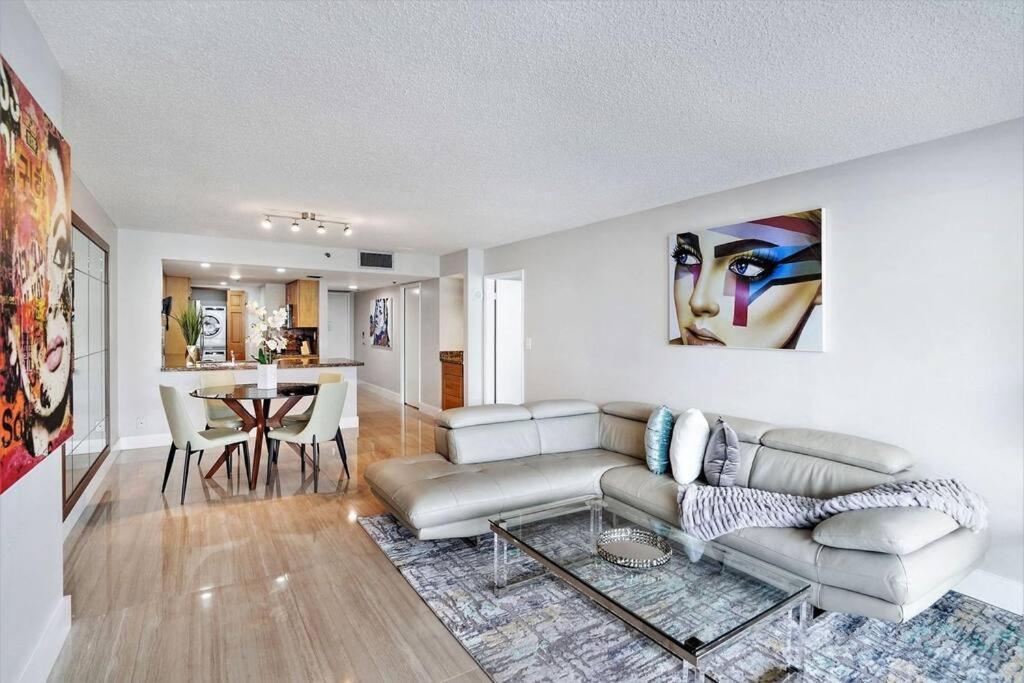 Day Dreamer! Water & Views! Apartment *