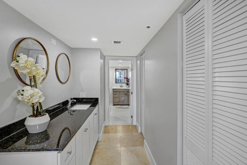 The Gypsy - Water & Park Views, Totally Renovated Apartment Miami