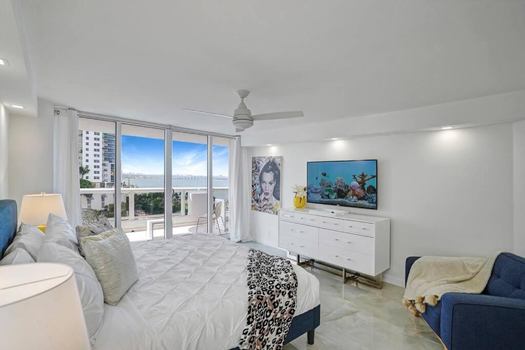 Of Dreams! Renovated With Water & Park Views