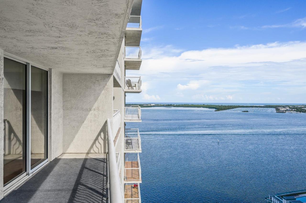 Amazing High Rise At Brickell With Pool View