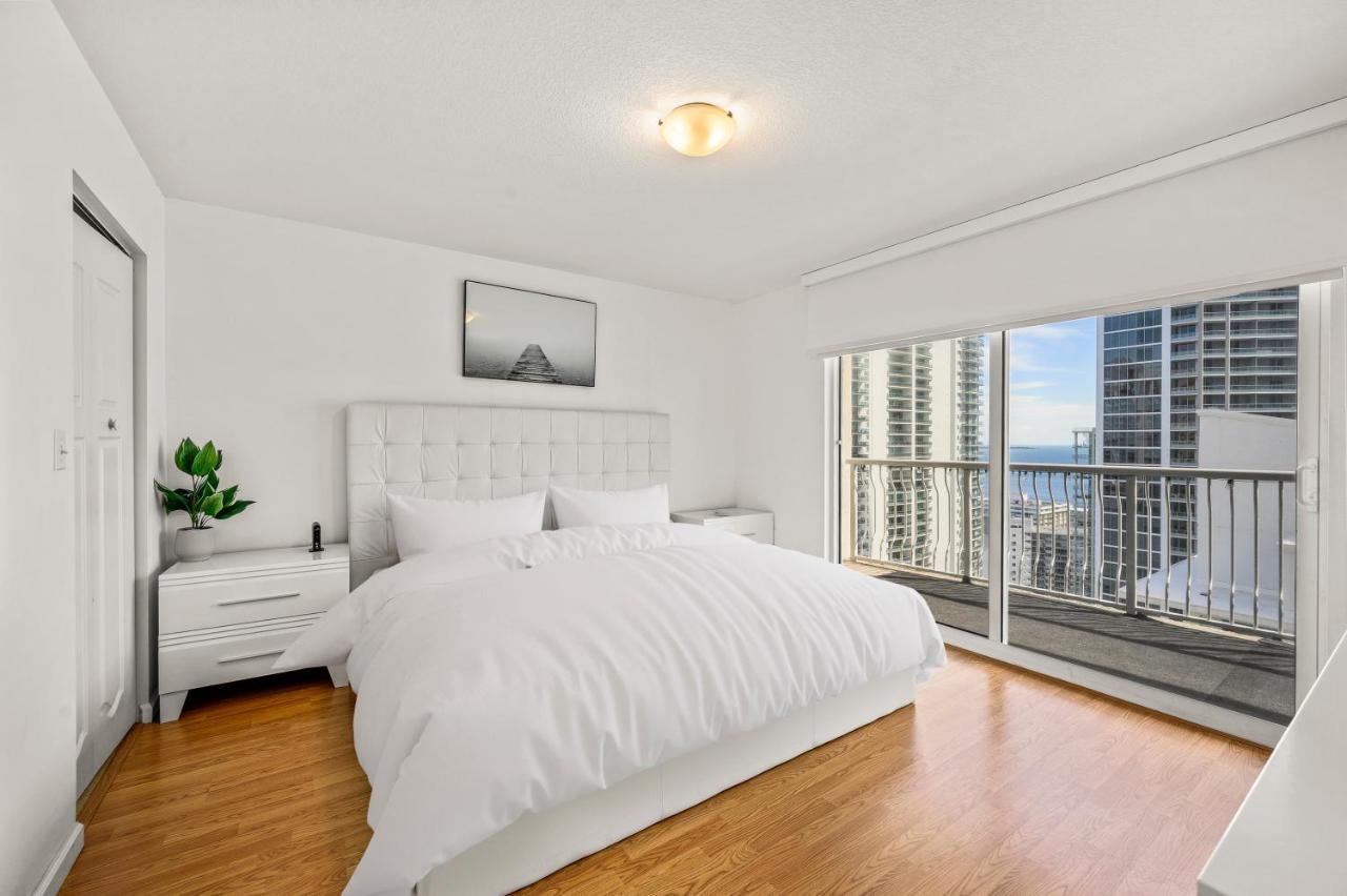 Amazing High Rise At Brickell With Pool View * Miami