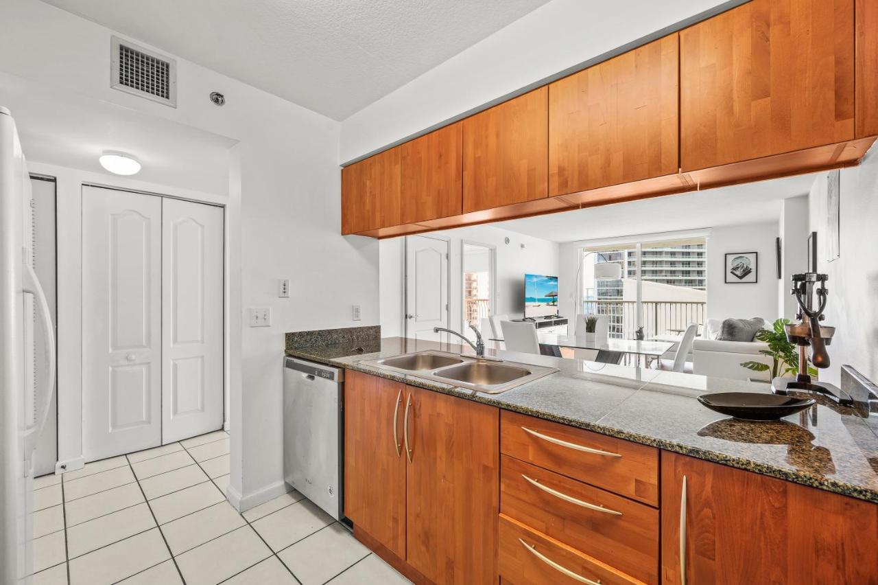 Amazing High Rise At Brickell With Pool View Apartamento Miami
