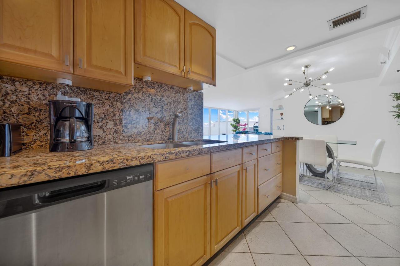 Opal Crush Water View Apartment Miami