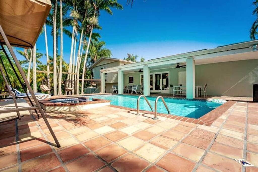 Dream Home/ Pool/jacuzzi/ Fire Pit * Miami