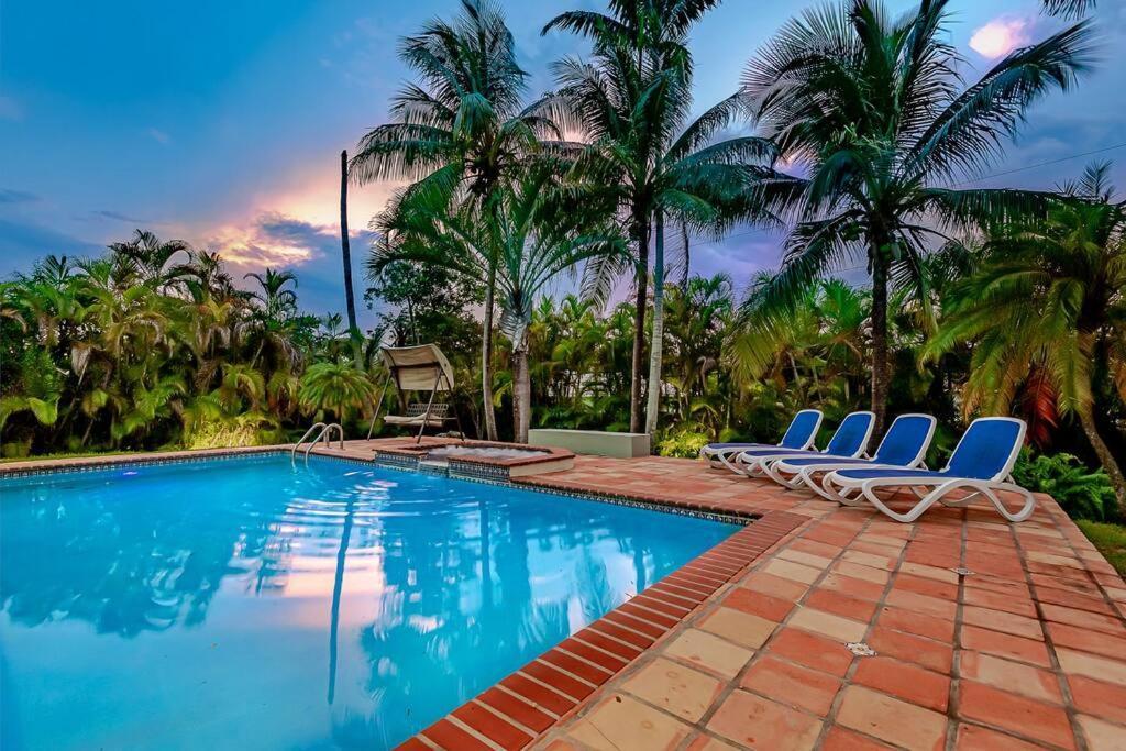 Holiday home Dream Home/ Pool/jacuzzi/ Fire Pit Miami