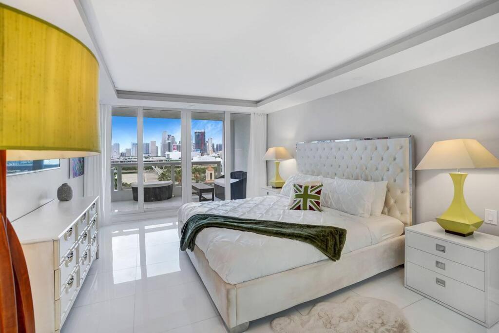 Funkin' Fabulous! Water & Views! 4br Miami