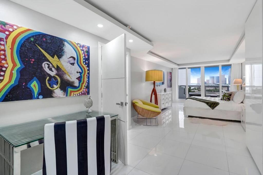 Apartment Funkin' Fabulous! Water & Views! 4br *