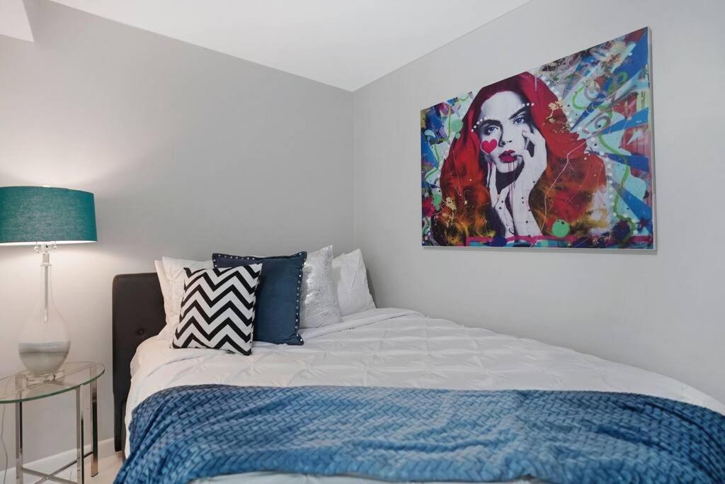 Apartment Funkin' Fabulous! Water & Views! 4br Miami