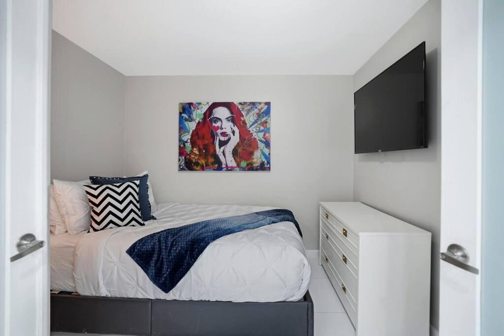Funkin' Fabulous! Water & Views! 4br Apartment Miami