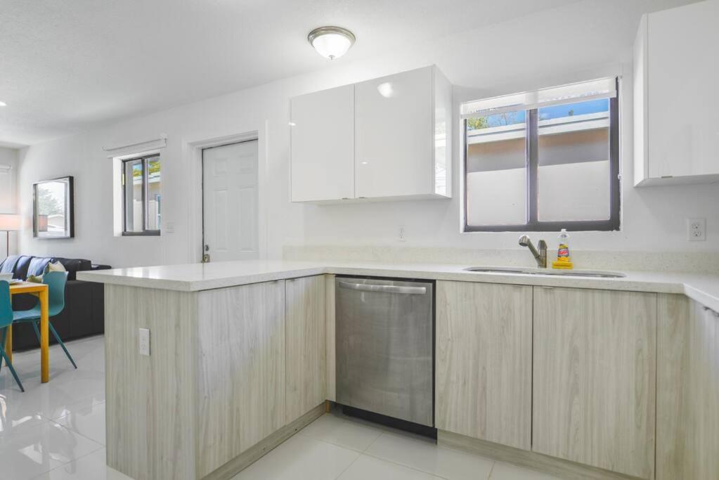 Quaint 3-bedrooms Duplex For Your Perfect Miami
