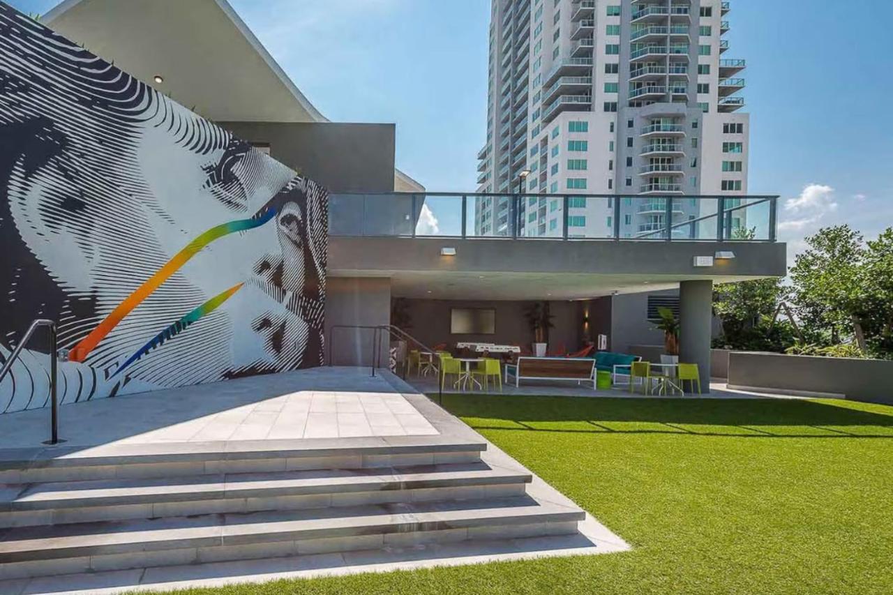 Downtown W Gym Wd Nr Arena Dining Mia-81 Miami