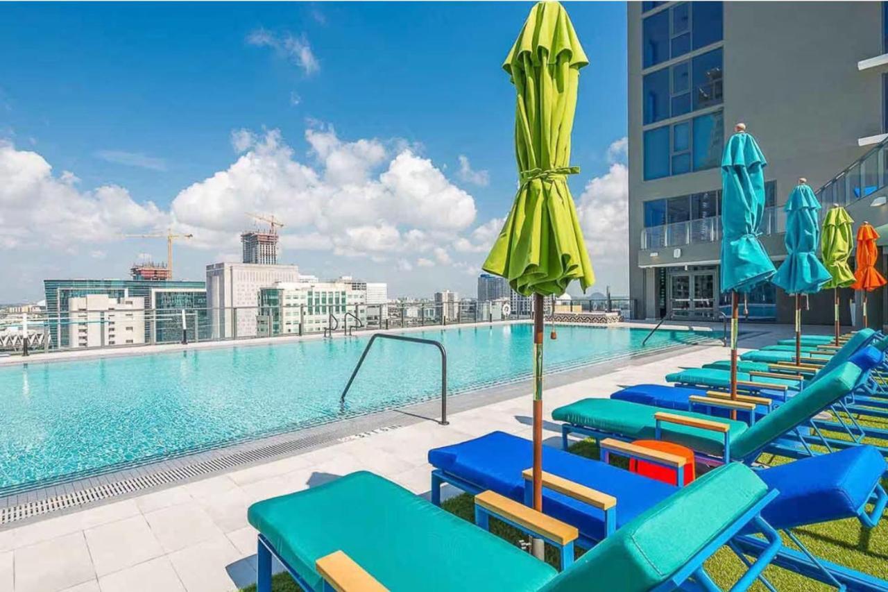 Downtown W Gym Wd Nr Arena Dining Mia-81 * Miami