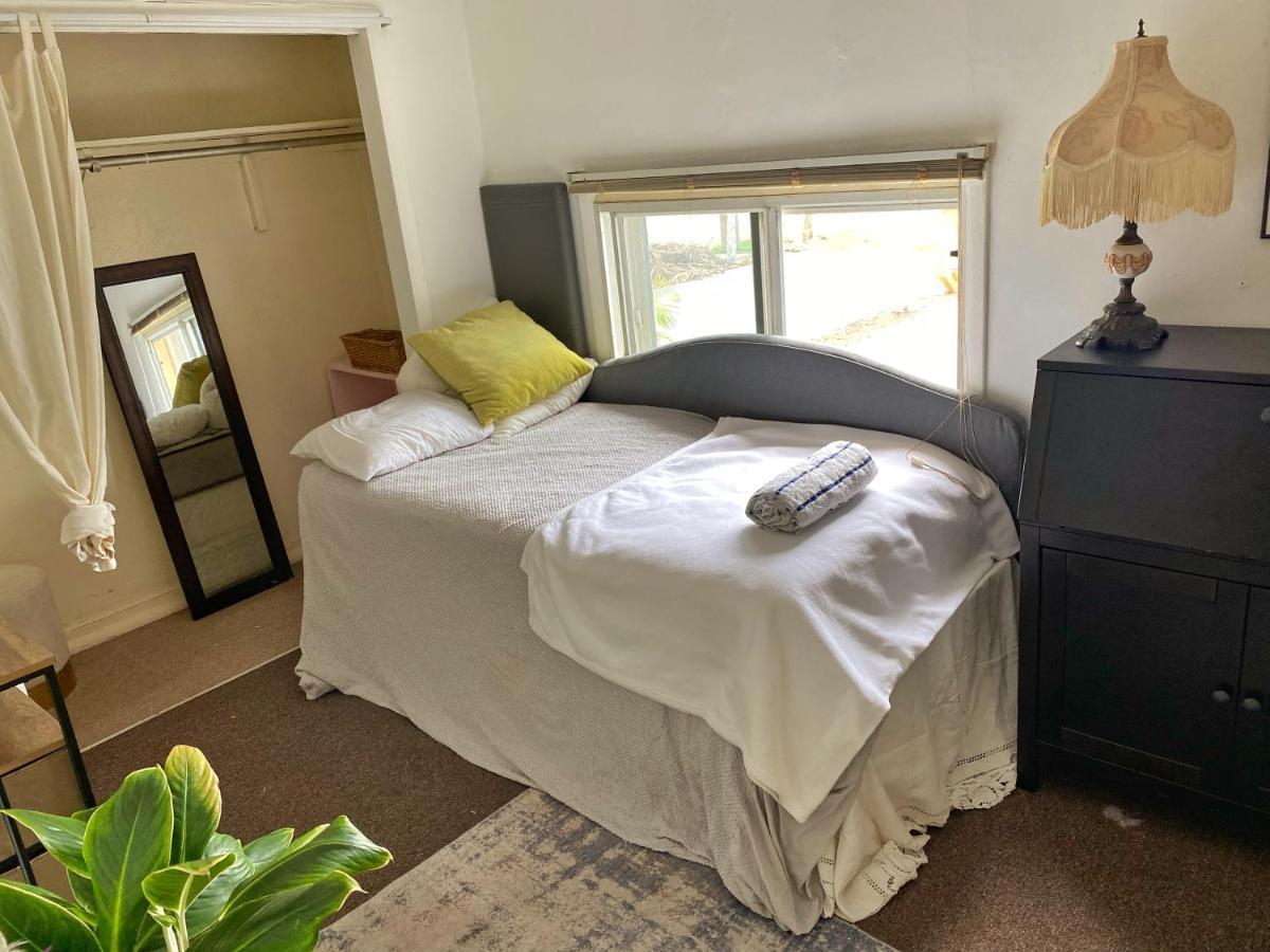 Coconut Grove 2 Bedroom Home! *